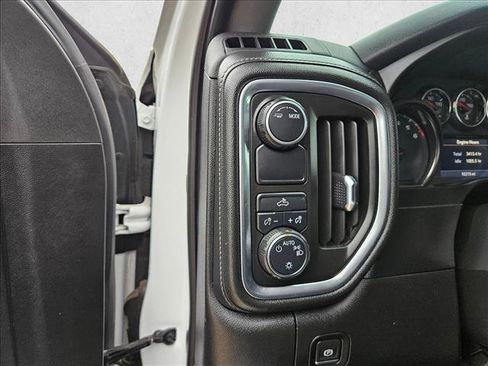 Used 2020 Chevrolet Silverado 1500 LT RWD image 25