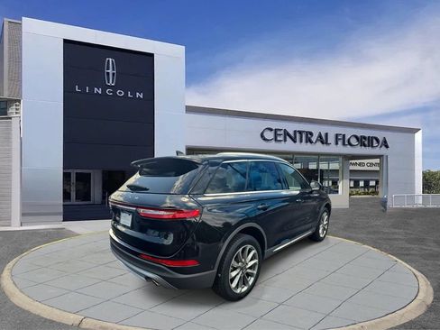Certified 2022 Lincoln Corsair FWD w/ Premium Package image 4