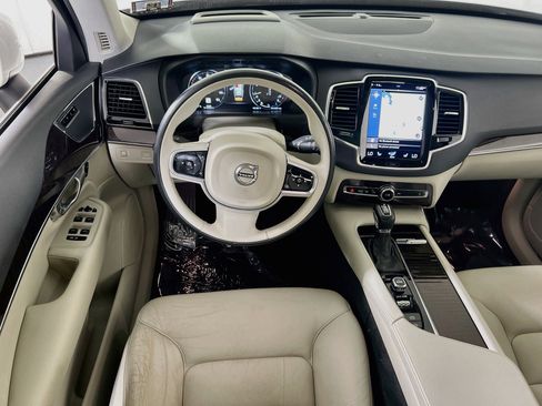 Used 2017 Volvo XC90 T6 Momentum w/ Vision Package AWD/4WD image 23