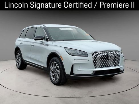 Certified 2025 Lincoln Corsair FWD w/ Equipment Group 101A image 14