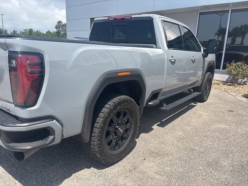 Used 2025 GMC Sierra 2500 AT4 w/ AT4 Premium Plus Package AWD/4WD image 3