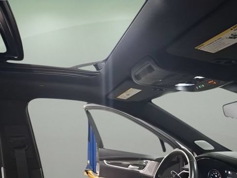 Used 2022 Cadillac XT5 Sportv w/ Technology Package AWD/4WD image 21