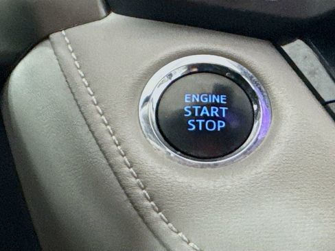 Used 2018 Toyota RAV4 XLE image 18