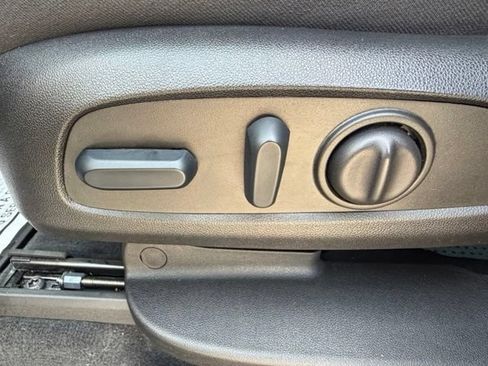 Used 2023 Chevrolet Traverse LT w/ LPO, Floor Liner Package AWD/4WD image 27