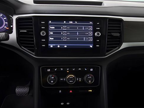 Used 2022 Volkswagen Atlas SE image 31