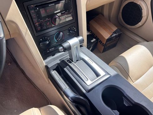 Used 2006 Ford Mustang GT RWD image 20