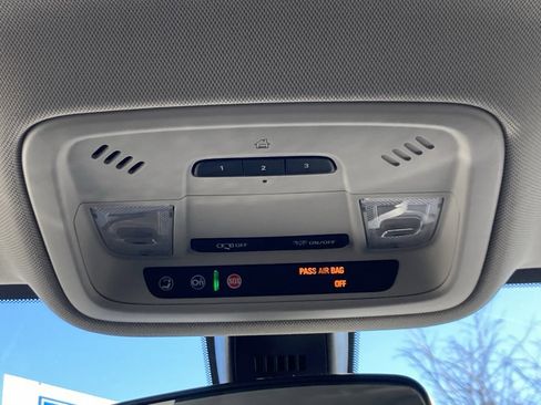 Used 2019 Chevrolet Traverse LT w/ LPO, Floor Liner Package image 16