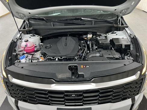 New 2026 Kia Sportage SX AWD/4WD image 9