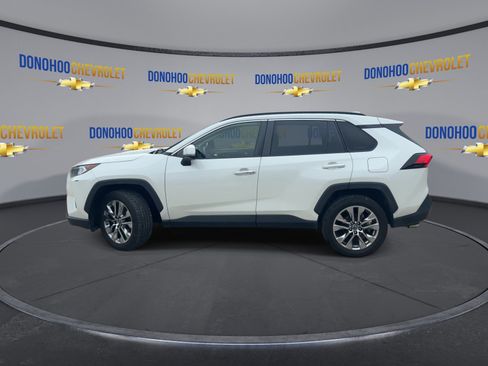 Used 2019 Toyota RAV4 Limited w/ Advanced Technology Package FWD image 8