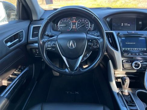 Used 2020 Acura TLX image 13