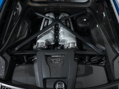 Used 2017 Audi R8 V10 plus AWD/4WD image 21