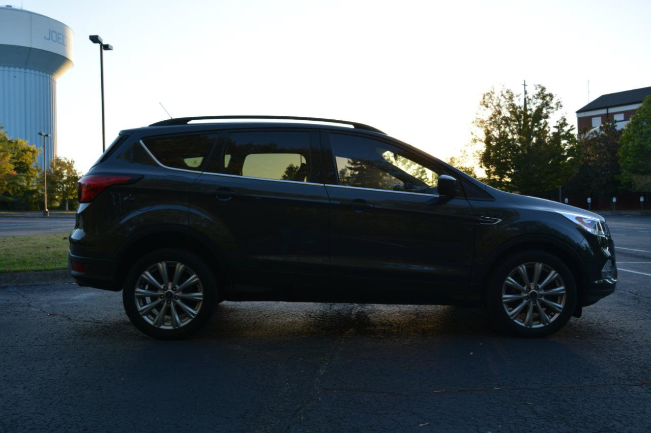 Used 2019 Ford Escape SEL FWD image 4