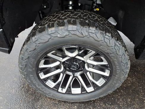 New 2026 GMC Sierra 1500 AT4 image 13