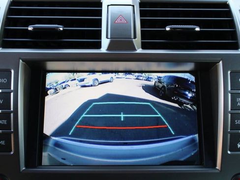 Used 2020 Lexus GX 460 Premium w/ Premium Package image 19