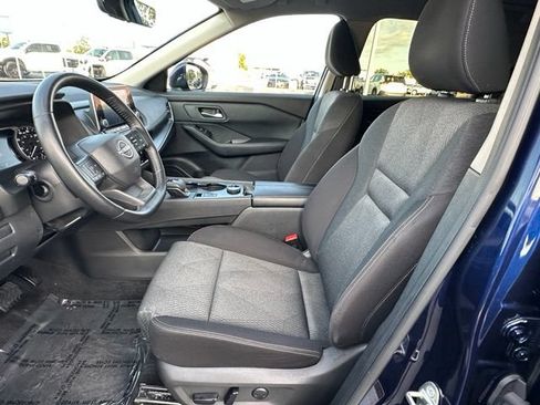 Certified 2025 Nissan Rogue SV AWD/4WD image 24