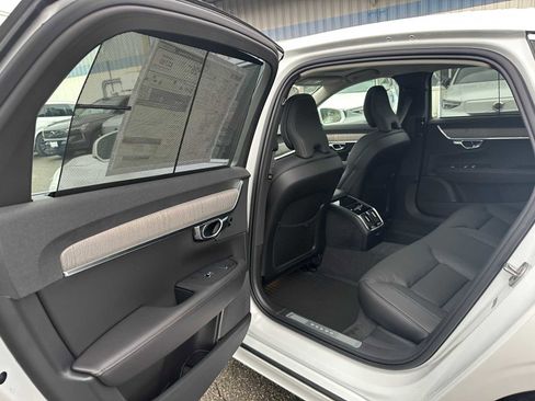 New 2025 Volvo S90 B6 Plus w/ Protection Package Premier image 16