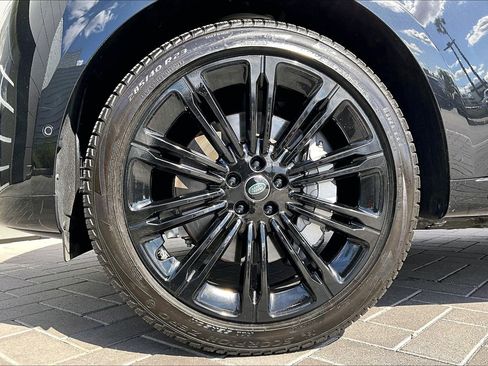Certified 2024 Land Rover Range Rover SE AWD/4WD image 8