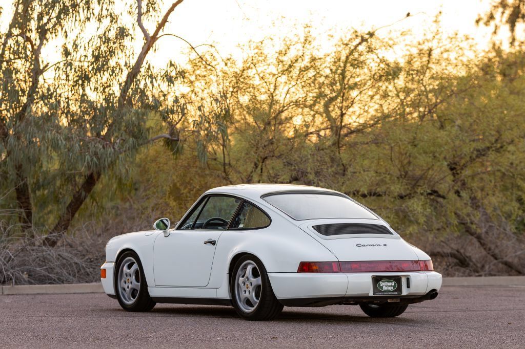 Used 1992 Porsche 911 Carrera RWD image 13