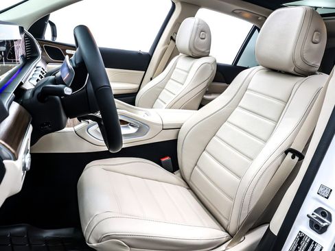 Used 2025 Mercedes-Benz GLE 450e 4MATIC image 17