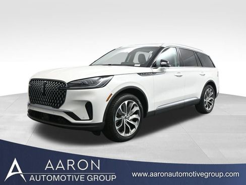 Used 2025 Lincoln Aviator Reserve AWD/4WD image 1