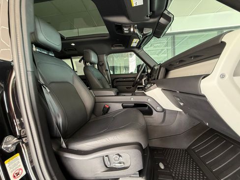 Certified 2024 Land Rover Defender 130 S image 25