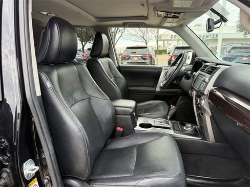 Used 2018 Toyota 4Runner Limited image 31