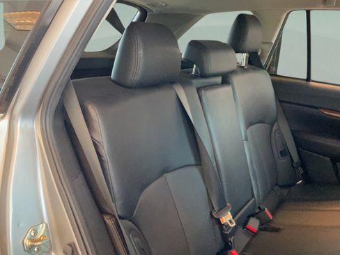 Used 2014 Subaru Outback 2.5i Limited w/ Moonroof Package AWD/4WD image 27