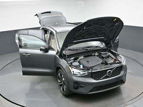New 2026 Volvo XC40 B5 Plus w/ Climate Package AWD/4WD image 50