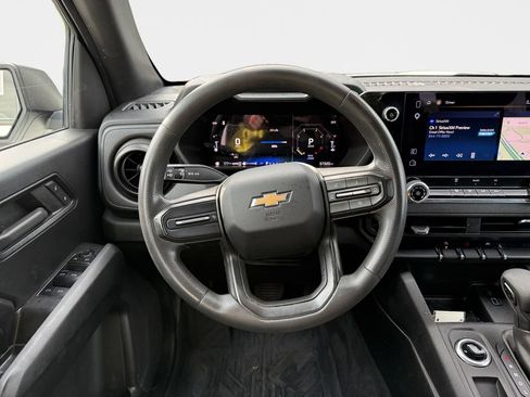 Used 2024 Chevrolet Colorado W/T AWD/4WD image 11