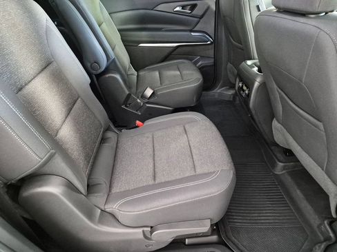 Used 2025 Chevrolet Traverse LT w/ Midnight/Sport Edition FWD image 31