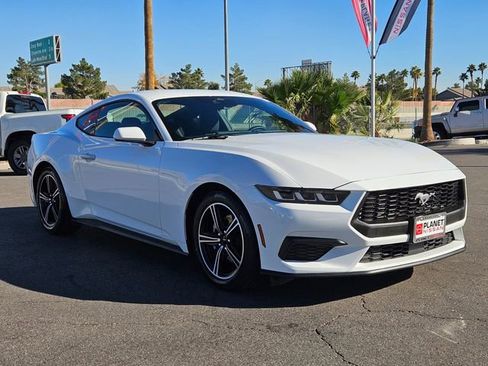 Used 2024 Ford Mustang Coupe RWD image 5