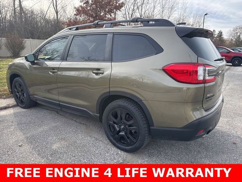 Used 2024 Subaru Ascent Onyx Edition image 4