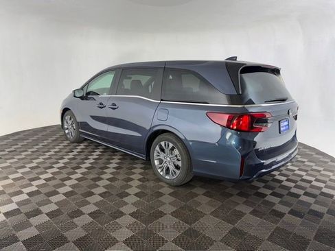 Certified 2026 Honda Odyssey Touring image 9