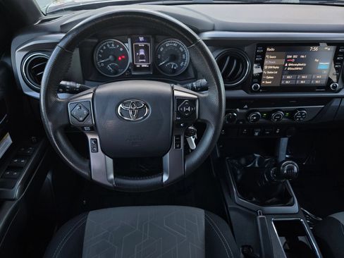 Certified 2020 Toyota Tacoma TRD Off-Road w/ Technology Package AWD/4WD image 13