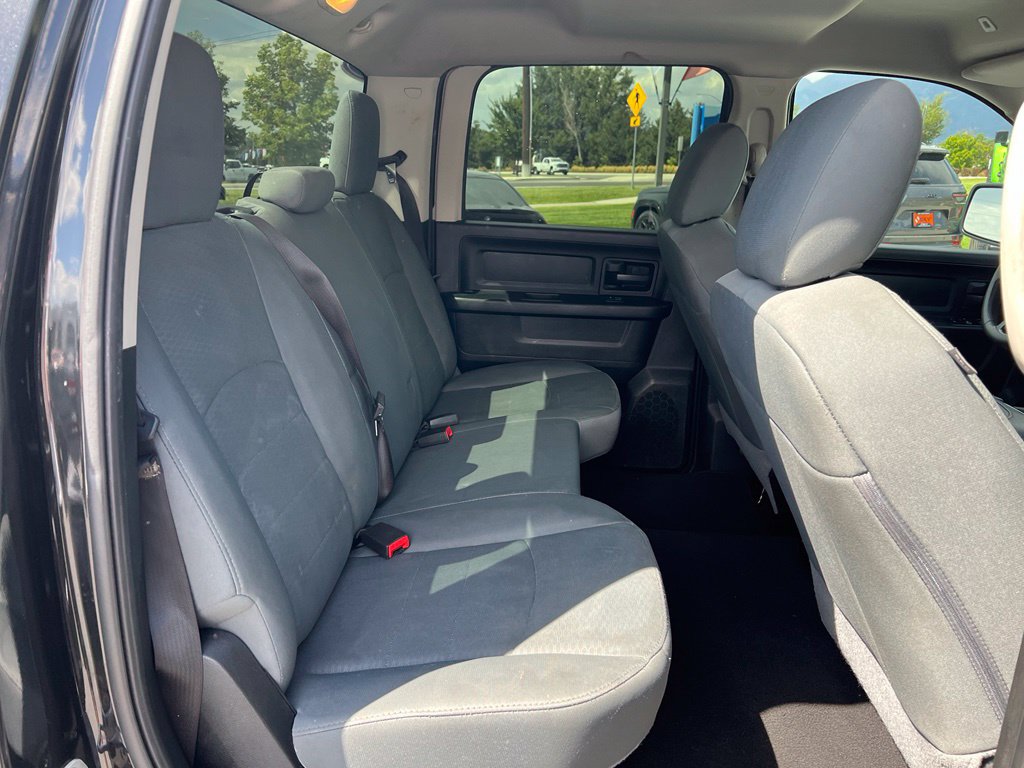 Used 2018 RAM 1500 Express w/ Black Ram 1500 Express Group RWD image 23