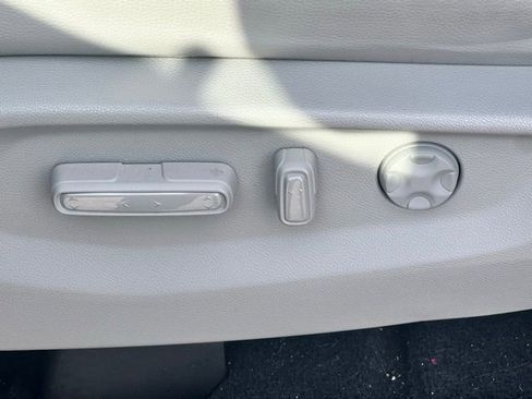 Certified 2024 Honda Odyssey Touring image 9