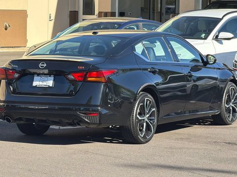 Used 2024 Nissan Altima 2.5 SR FWD image 4