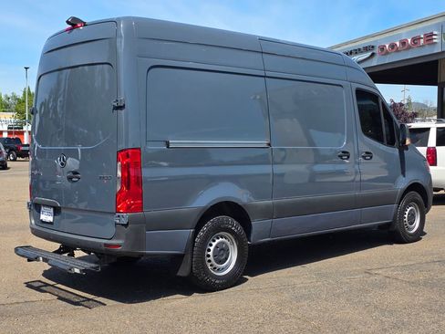 Used 2019 Mercedes-Benz Sprinter 144 image 2