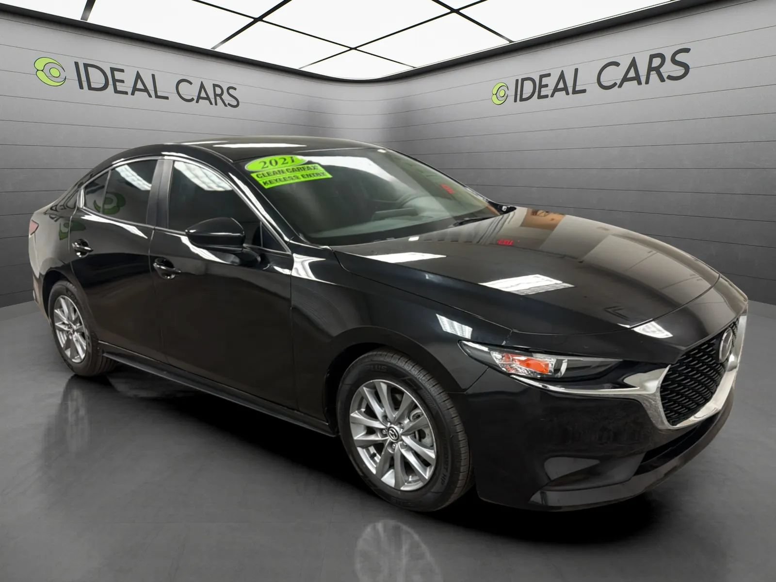 Used 2021 MAZDA MAZDA3 Sedan FWD image 3