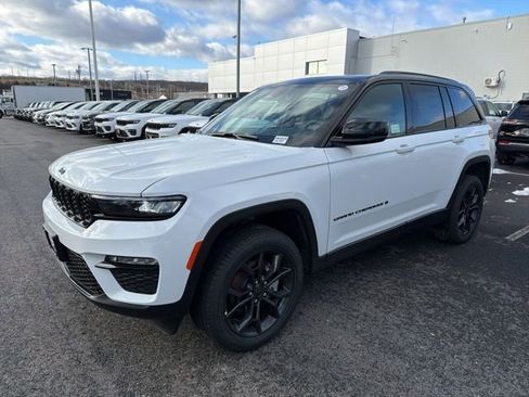 New 2025 Jeep Grand Cherokee Limited image 6