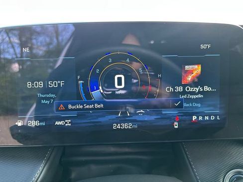 Used 2025 Chevrolet Equinox LT AWD/4WD image 26