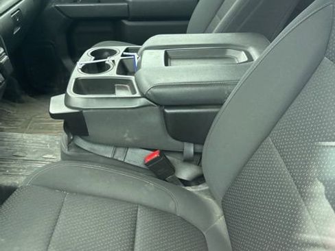 Used 2021 GMC Sierra 1500 4x4 Crew Cab w/ Sierra Value Package image 12