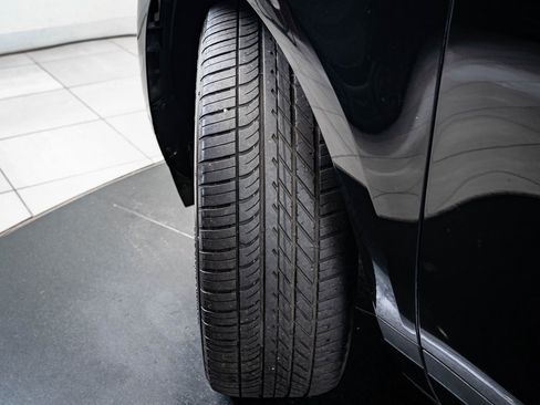 Used 2023 Land Rover Range Rover Evoque S image 36