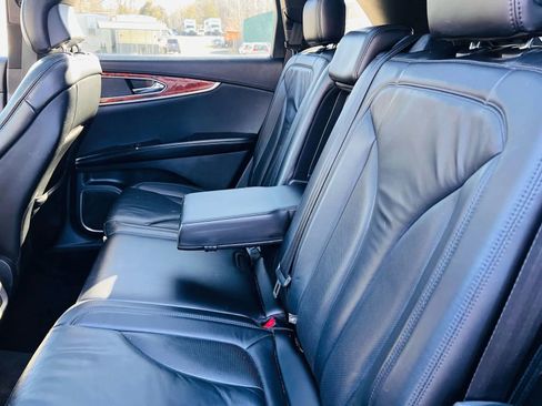 Used 2016 Lincoln MKX Select w/ Select Plus Package image 23