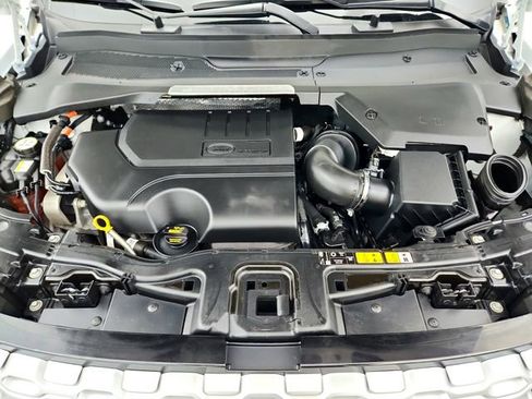 Certified 2022 Land Rover Discovery Sport SE image 30