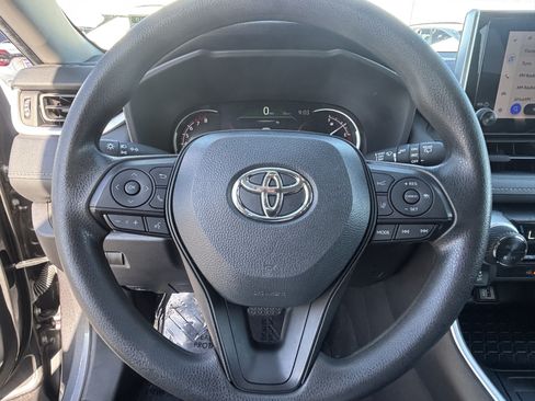 Used 2024 Toyota RAV4 XLE AWD/4WD image 24