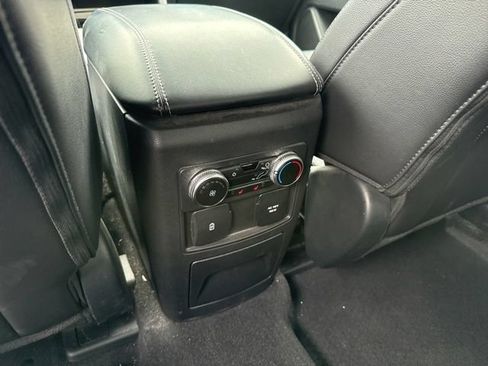 Used 2023 Ford Explorer Limited w/ Limited Technology Package AWD/4WD image 18