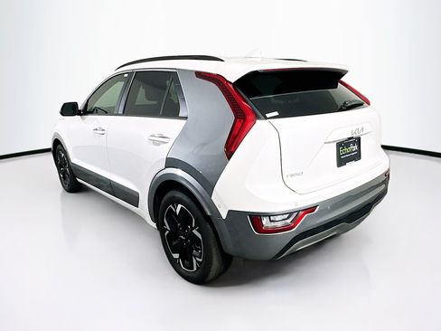 Used 2023 Kia Niro Wave FWD image 5