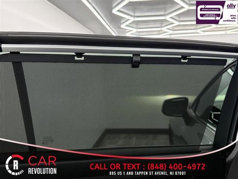 Used 2022 Toyota Highlander XLE image 38