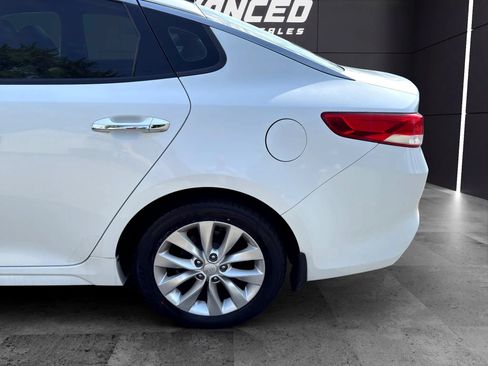 Used 2016 Kia Optima EX w/ Premium Package FWD image 23